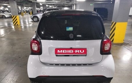 Smart Fortwo III, 2018 год, 1 650 000 рублей, 4 фотография