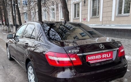 Mercedes-Benz E-Класс, 2010 год, 1 200 000 рублей, 6 фотография