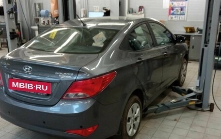 Hyundai Solaris II рестайлинг, 2015 год, 1 100 000 рублей, 3 фотография