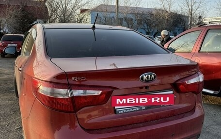 KIA Rio III рестайлинг, 2013 год, 949 990 рублей, 8 фотография
