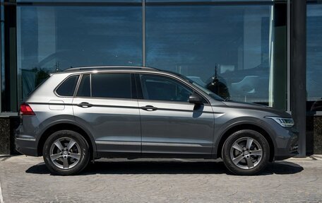 Volkswagen Tiguan II, 2022 год, 2 899 000 рублей, 5 фотография