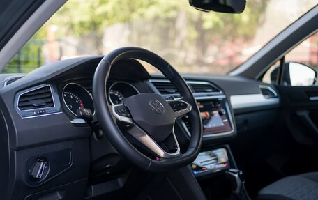 Volkswagen Tiguan II, 2022 год, 2 899 000 рублей, 9 фотография
