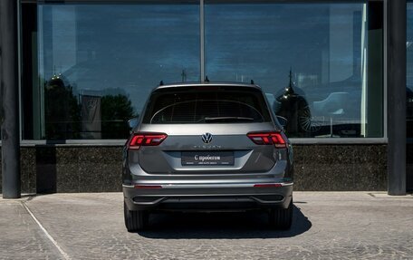 Volkswagen Tiguan II, 2022 год, 2 899 000 рублей, 4 фотография