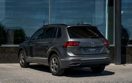 Volkswagen Tiguan II, 2022 год, 2 899 000 рублей, 8 фотография
