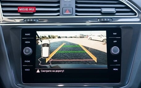 Volkswagen Tiguan II, 2022 год, 2 899 000 рублей, 13 фотография
