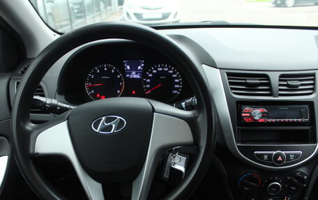 Hyundai Solaris II рестайлинг, 2012 год, 755 000 рублей, 9 фотография