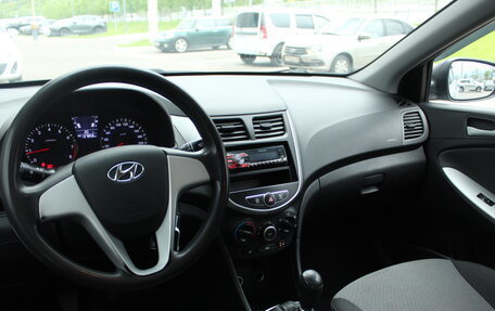 Hyundai Solaris II рестайлинг, 2012 год, 755 000 рублей, 6 фотография