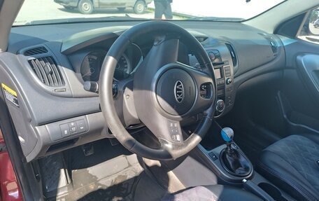 KIA Cerato III, 2010 год, 700 000 рублей, 2 фотография