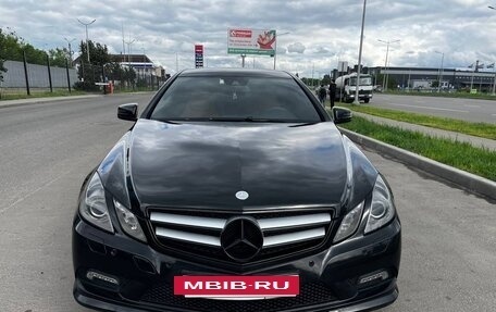 Mercedes-Benz E-Класс, 2011 год, 1 770 000 рублей, 3 фотография