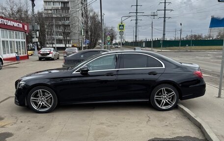 Mercedes-Benz E-Класс, 2019 год, 3 800 000 рублей, 3 фотография