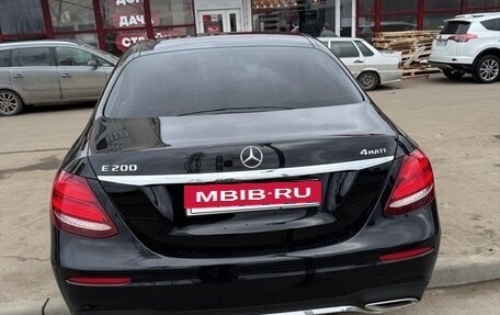 Mercedes-Benz E-Класс, 2019 год, 3 800 000 рублей, 2 фотография