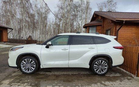 Toyota Highlander, 2020 год, 5 325 000 рублей, 2 фотография