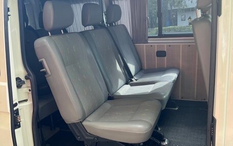 Volkswagen Transporter T5 рестайлинг, 2008 год, 1 900 000 рублей, 4 фотография