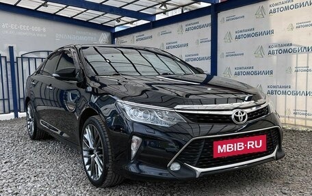 Toyota Camry, 2017 год, 1 999 000 рублей, 7 фотография