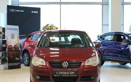 Volkswagen Polo IV рестайлинг, 2005 год, 375 000 рублей, 2 фотография