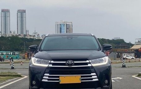 Toyota Highlander III, 2021 год, 2 820 446 рублей, 3 фотография