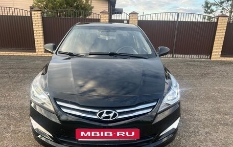 Hyundai Solaris II рестайлинг, 2015 год, 815 000 рублей, 5 фотография