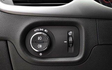 Opel Astra K, 2019 год, 1 410 000 рублей, 8 фотография