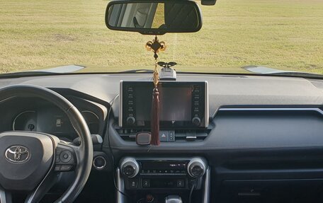 Toyota RAV4, 2020 год, 3 500 000 рублей, 6 фотография