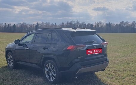 Toyota RAV4, 2020 год, 3 500 000 рублей, 4 фотография