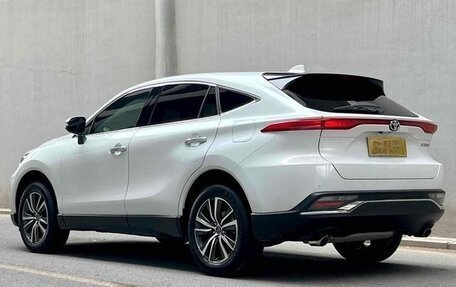 Toyota Harrier, 2022 год, 3 050 446 рублей, 6 фотография