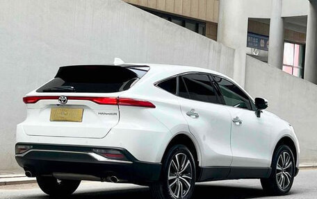 Toyota Harrier, 2022 год, 3 050 446 рублей, 4 фотография