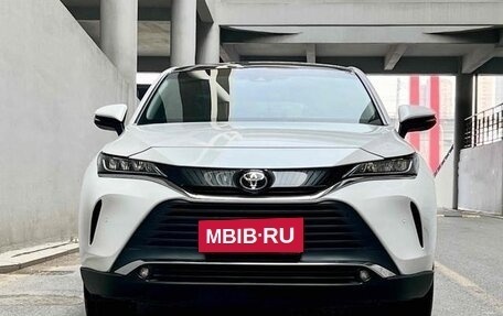 Toyota Harrier, 2022 год, 3 050 446 рублей, 2 фотография