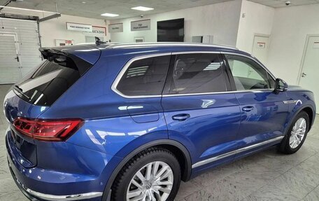 Volkswagen Touareg III, 2018 год, 4 649 000 рублей, 4 фотография
