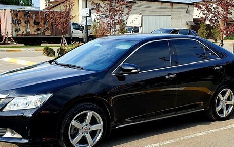 Toyota Camry, 2012 год, 2 100 000 рублей, 2 фотография