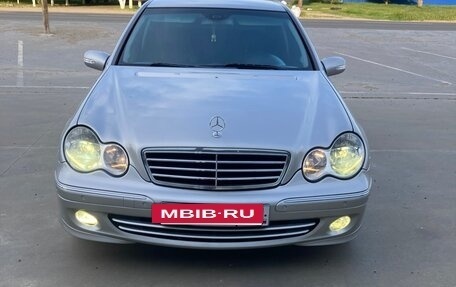 Mercedes-Benz C-Класс, 2005 год, 990 000 рублей, 16 фотография
