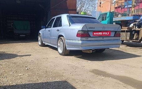 Mercedes-Benz E-Класс, 1992 год, 520 000 рублей, 3 фотография