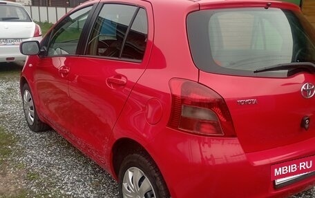 Toyota Yaris III рестайлинг, 2008 год, 535 000 рублей, 4 фотография