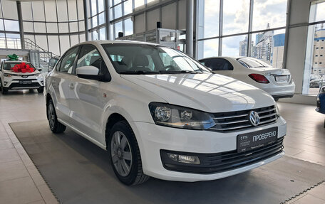 Volkswagen Polo VI (EU Market), 2015 год, 898 000 рублей, 3 фотография