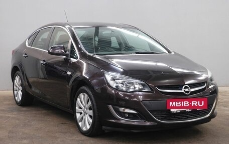 Opel Astra J, 2013 год, 905 000 рублей, 3 фотография