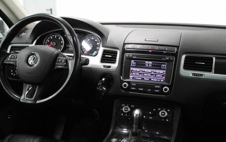 Volkswagen Touareg III, 2015 год, 2 800 000 рублей, 14 фотография