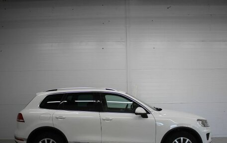 Volkswagen Touareg III, 2015 год, 2 800 000 рублей, 5 фотография