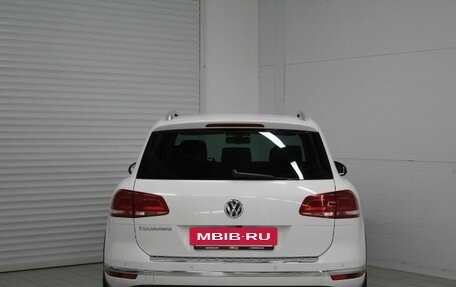 Volkswagen Touareg III, 2015 год, 2 800 000 рублей, 8 фотография