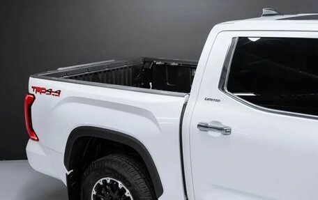 Toyota Tundra, 2024 год, 11 600 000 рублей, 8 фотография