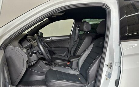 Volkswagen Tiguan II, 2021 год, 3 751 200 рублей, 10 фотография