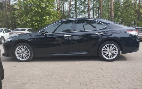 Toyota Camry, 2020 год, 3 900 000 рублей, 3 фотография