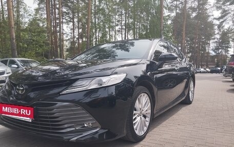 Toyota Camry, 2020 год, 3 900 000 рублей, 5 фотография
