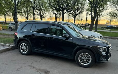 Mercedes-Benz GLB, 2021 год, 4 500 000 рублей, 4 фотография