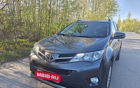 Toyota RAV4, 2014 год, 1 720 000 рублей, 4 фотография