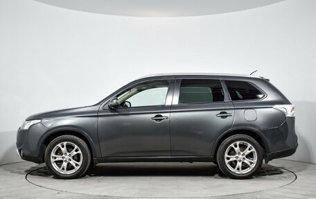 Mitsubishi Outlander III рестайлинг 3, 2014 год, 1 190 000 рублей, 8 фотография