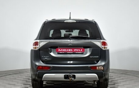 Mitsubishi Outlander III рестайлинг 3, 2014 год, 1 190 000 рублей, 6 фотография