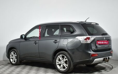 Mitsubishi Outlander III рестайлинг 3, 2014 год, 1 190 000 рублей, 7 фотография
