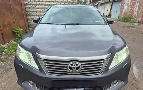 Toyota Camry, 2014 год, 1 650 000 рублей, 6 фотография