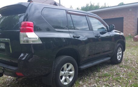 Toyota Land Cruiser Prado 150 рестайлинг 2, 2011 год, 2 650 000 рублей, 10 фотография