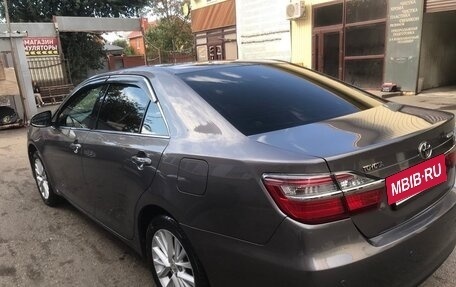 Toyota Camry, 2015 год, 1 900 000 рублей, 4 фотография