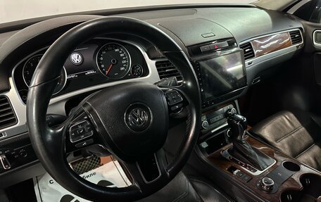 Volkswagen Touareg III, 2012 год, 1 587 000 рублей, 4 фотография